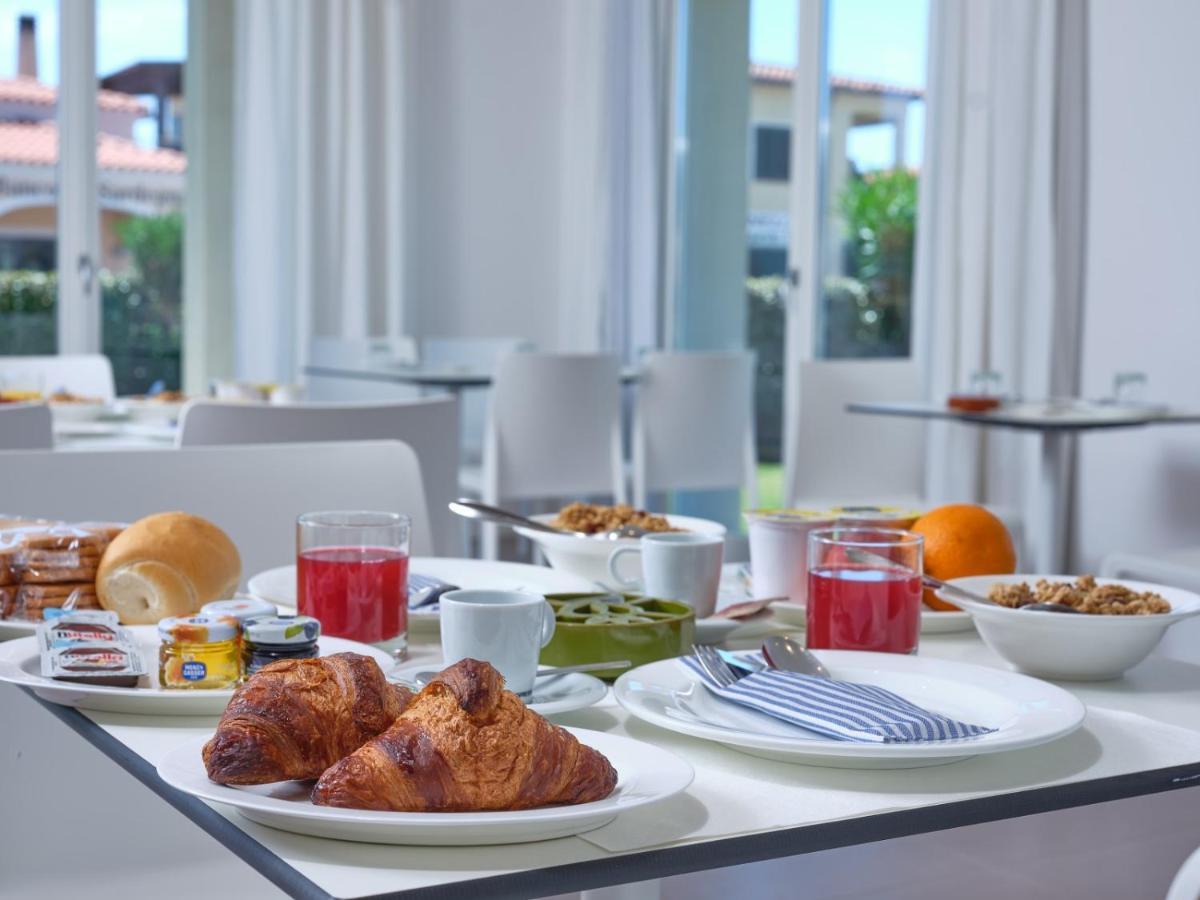 Felix Hotels - Hotel Residence Porto San Paolo Porto San Paolo  Εξωτερικό φωτογραφία