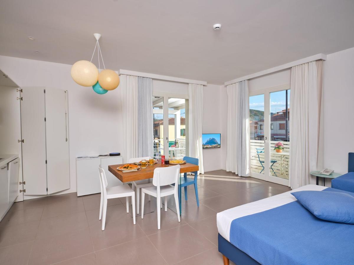 Felix Hotels - Hotel Residence Porto San Paolo Porto San Paolo  Εξωτερικό φωτογραφία
